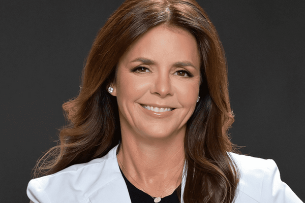 Dr. Kelly Geoghan Headshot