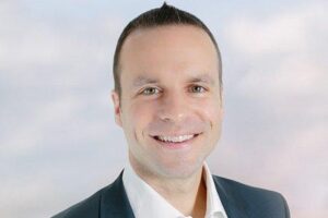 Wiederholz Headshot
